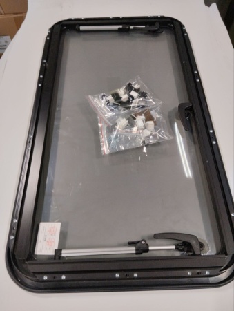 Окно откидное RV PUSH WINDOW 900*500
